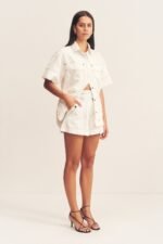 HANA HIGH WAISTED FLARED SHORT - Image 3