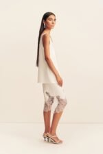 SAVANNA SCOOP NECK TOP - IVORY - Image 4