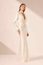 LA LUNE PLUNGED LONG SLEEVE MAXI DRESS - CREAM - Image 2