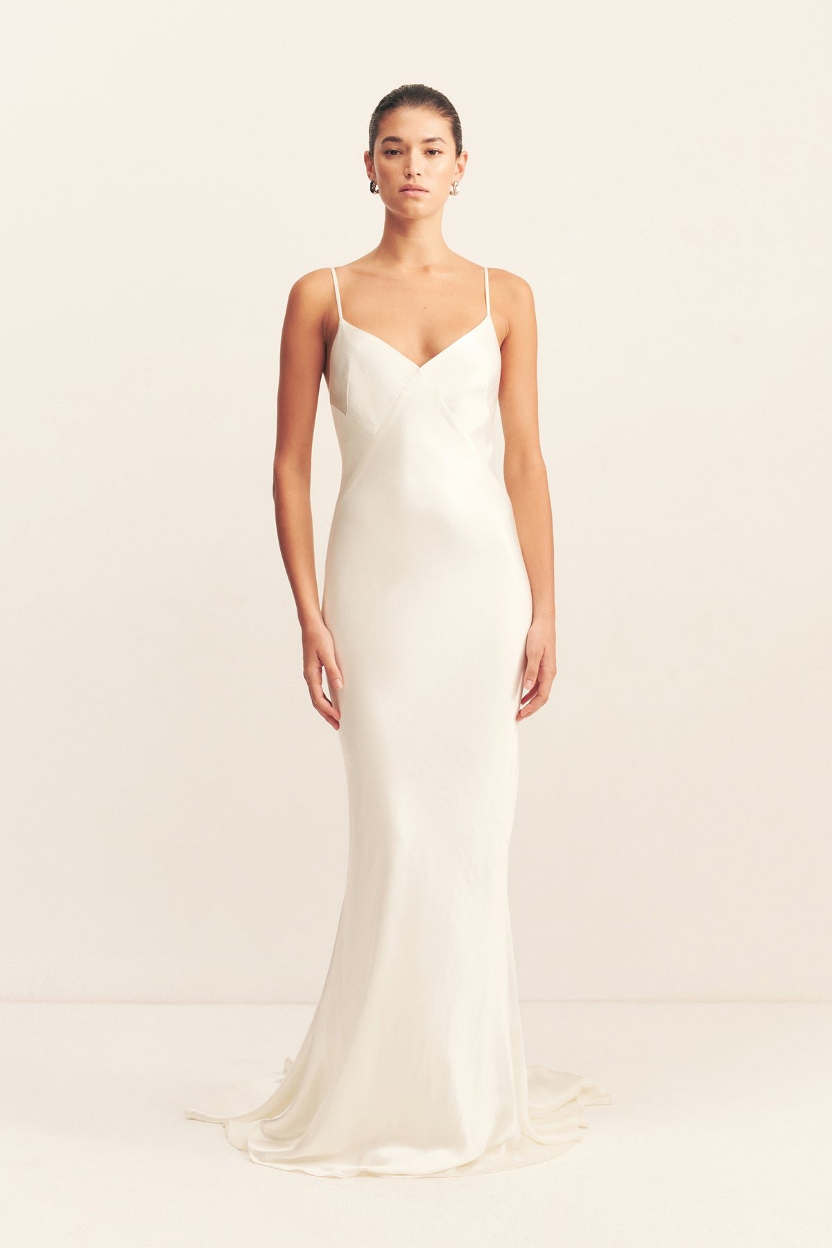 198_LA_LUNE_LOW_BACK_MAXI_DRESS_06234020_WHITE_1305_f8a8625f-a7f3-4322-b7d7-820734e2fa9d LA LUNE LOW BACK GOWN - WHITE - Image 1
