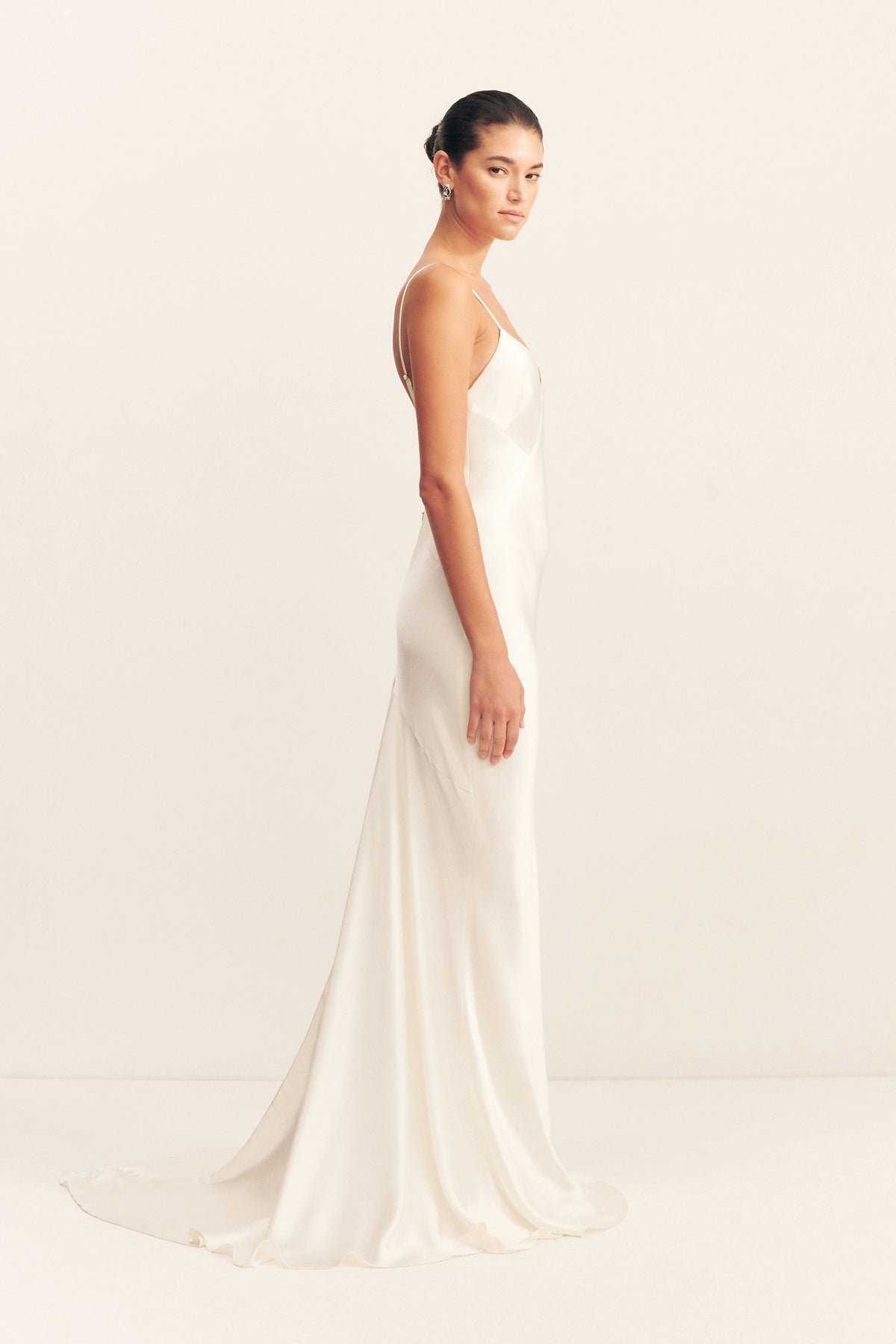 LA LUNE LOW BACK GOWN - WHITE - Image 4