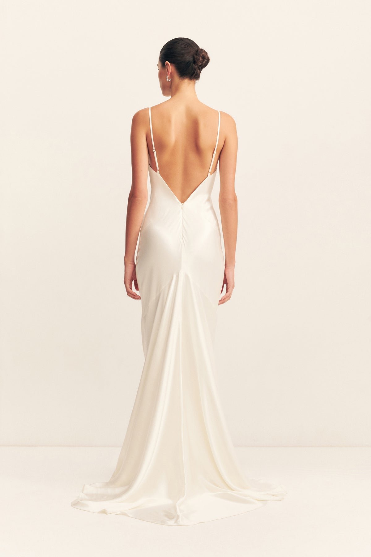 LA LUNE LOW BACK GOWN - WHITE - Image 5