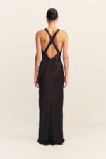LA LUNE PLUNGED CROSS BACK MAXI DRESS - BLACK - Image 5