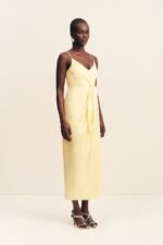 LUMIERE TIE FRONT MIDI DRESS - GOLDEN HOUR - Image 3