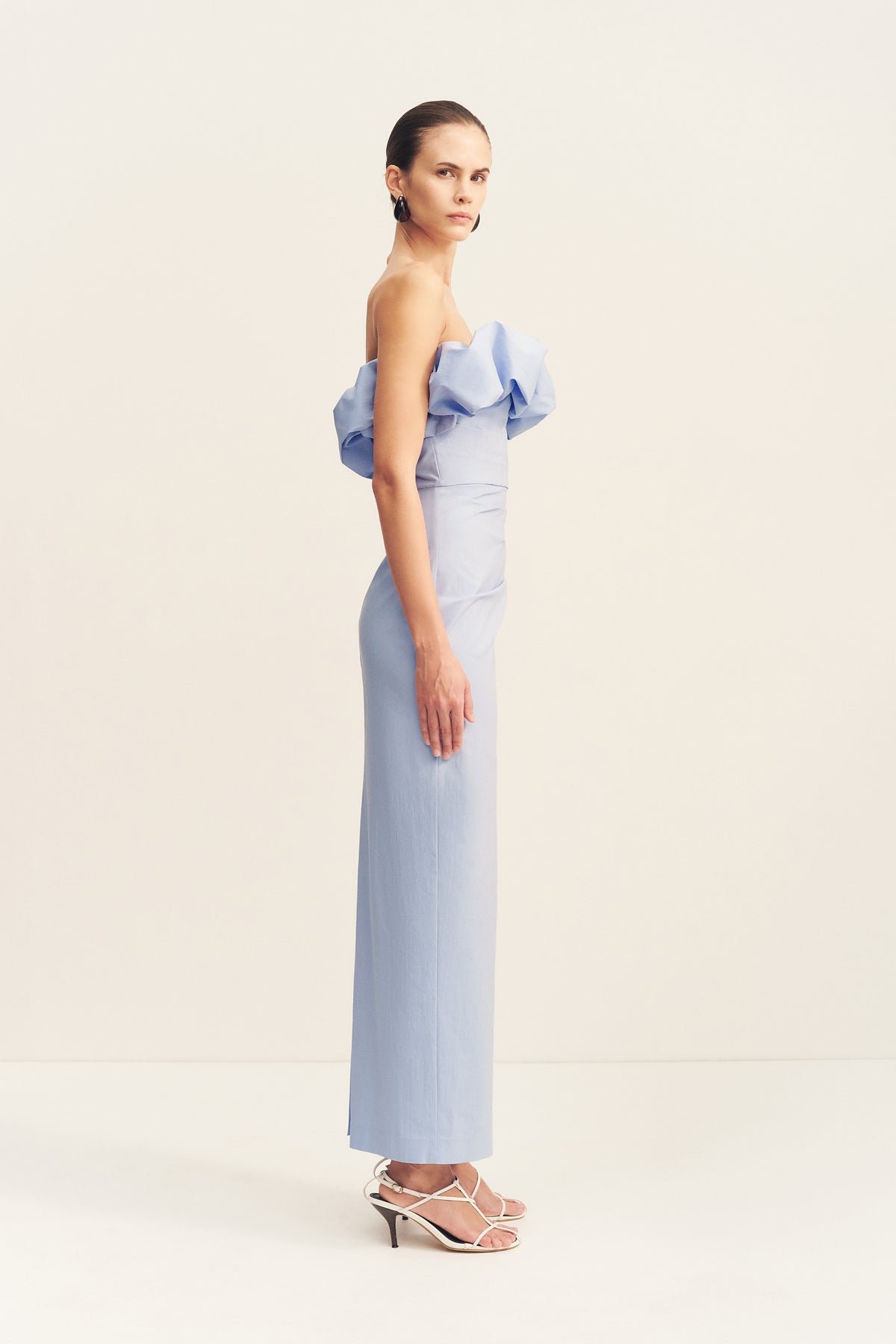 CAMPBELL STRAPLESS BUBBLE MAXI DRESS - CORNFLOWER BLUE - Image 4