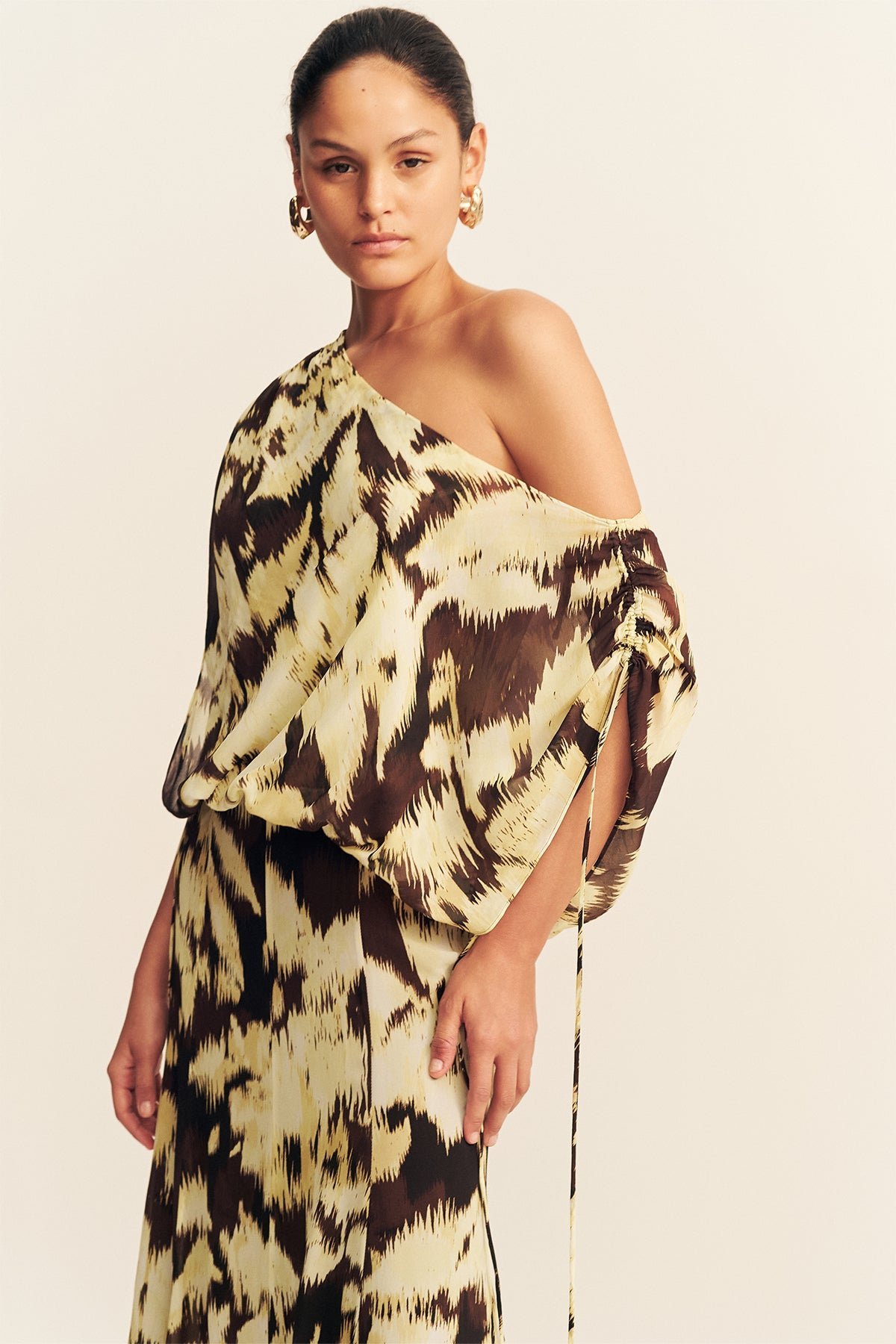 49 Sunyeol Off Shoulder Blouson Maxi Dress 1262006 IKAT SUNGLOW 5R