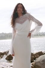 LAMBENT LACE LONG SLEEVE TIE TOP - Image 7